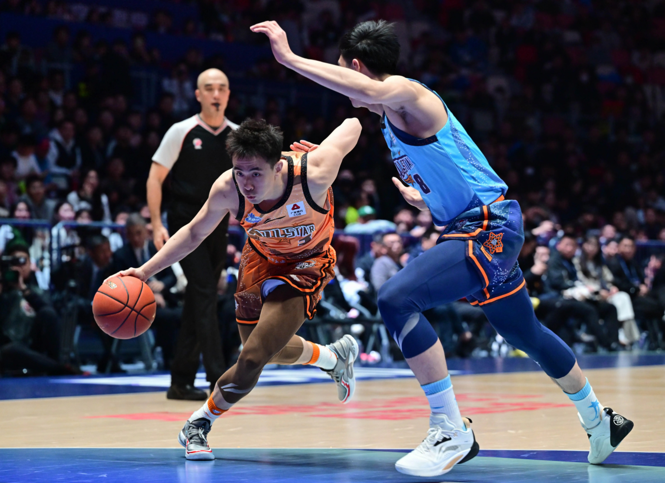 赛地聚焦：CBA常规赛关键时刻热度飙升，尼斯远射贴柱，管理层满意，高层口径保持一致的简单介绍-多米娱乐