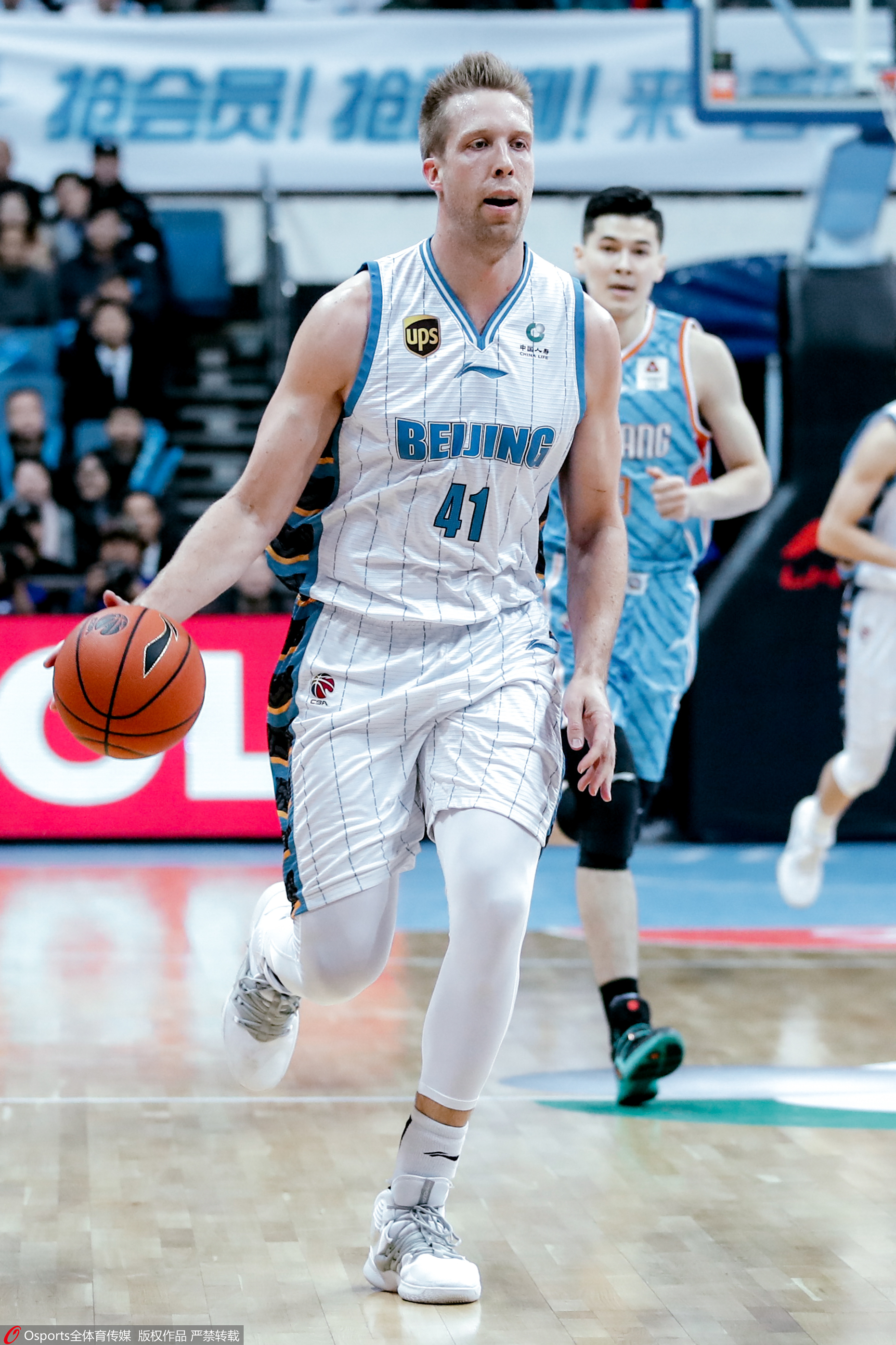 赛前北京首钢备战法国杯；防线松动细节曝光；悬念犹存；细节决定成败(180师惨败的罪魁祸首)-多米娱乐