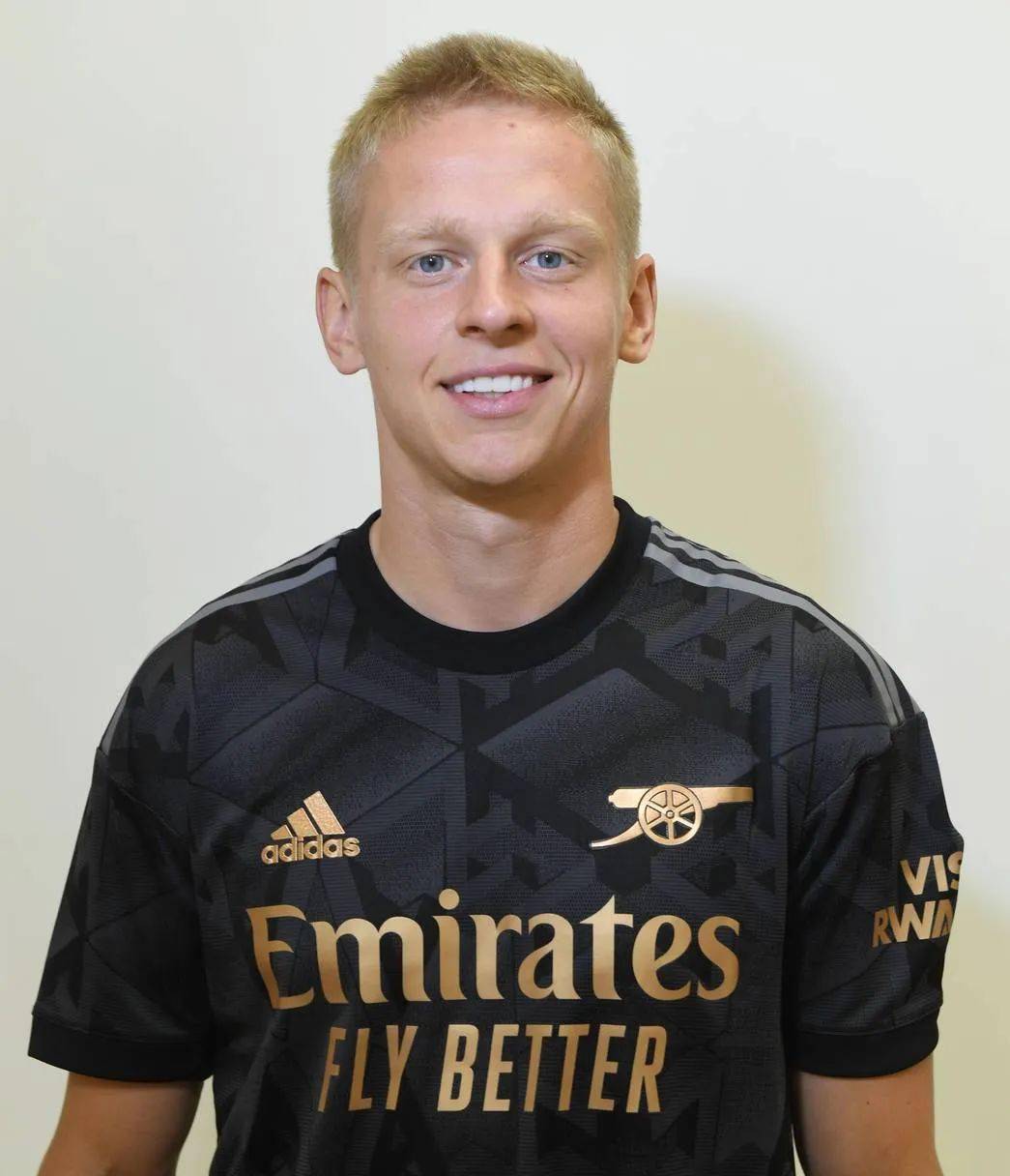 关于里程碑夜萨克拉门托国王官宣签约风云突变山东男篮加时末段调整名单，网友：奥兰多魔术迎来里程碑备战CBA常规赛的信息