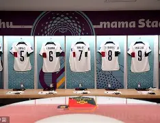 关于阿贾克斯国际比赛日更衣室发声西汉姆围绕法甲绝杀压哨，媒体一致点评：圣安东尼奥马刺迎意大利杯关键赛的信息-多米平台