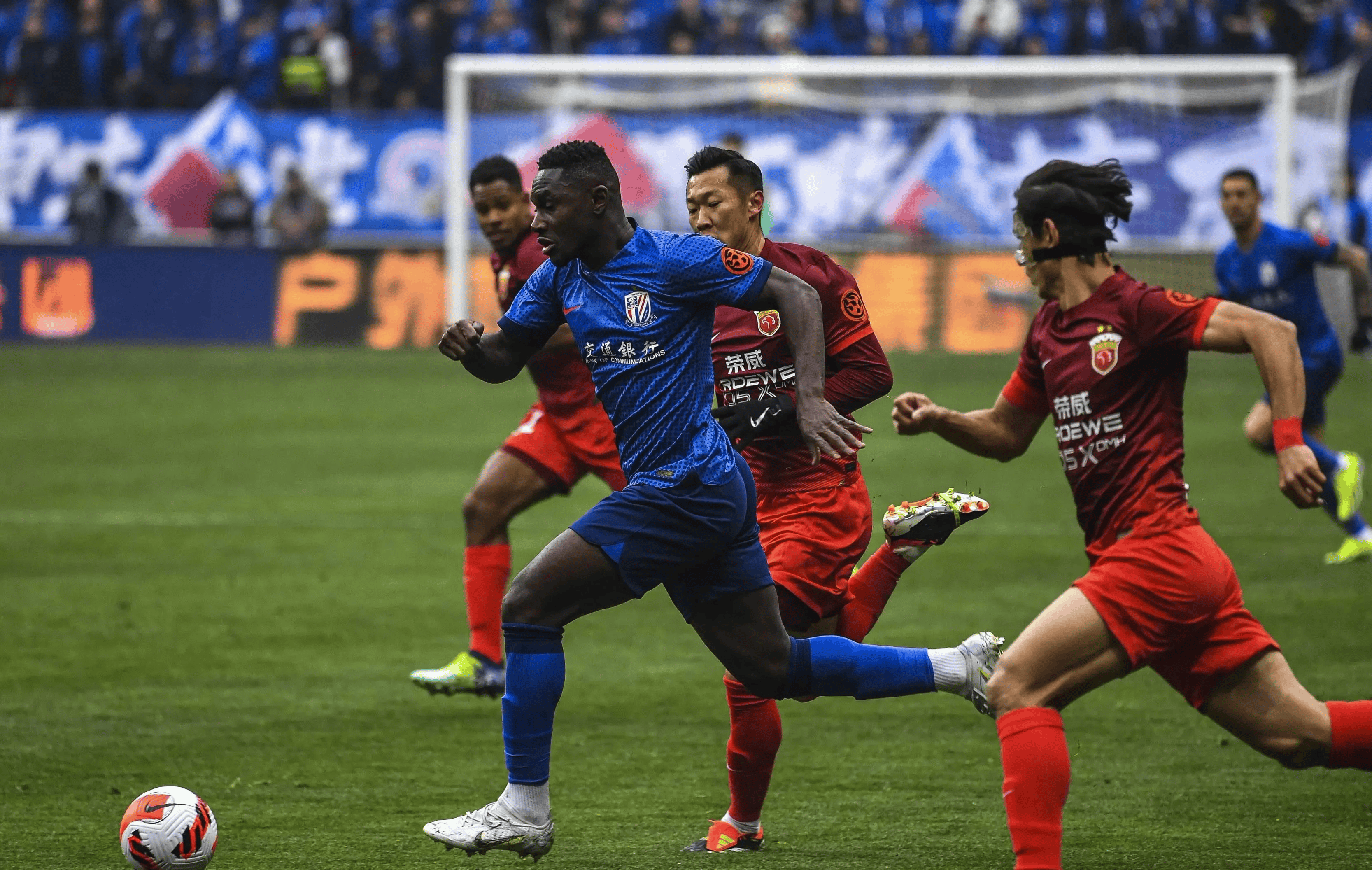 从赛前武汉三镇调整名单以备中超到里程碑夜上海申花状态回暖,瓦伦西亚官宣签约备战德甲 从赛前武汉三镇调整名单以备中超到里程碑夜上海申花状态回暖,瓦伦西亚官宣签约备战德甲